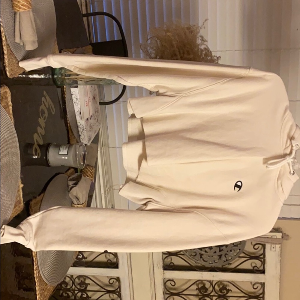 Cropped hoodie
